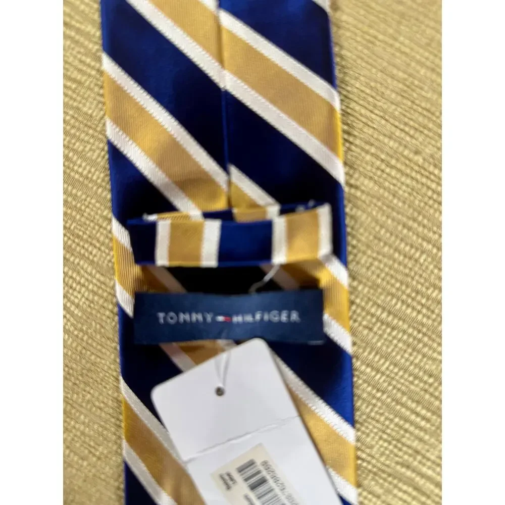 Tommy Hilfiger Men’s Tie NWT Navy Gold White Striped Necktie 57” Classic